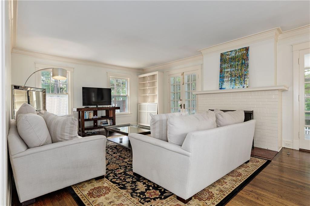 600 W 58th Terrace