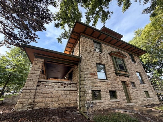 3712 WASHINGTON ST, KANSAS CITY, MO 64111 - Image fcab39756109c4245f0e61b2f64c6bd2/2801466485