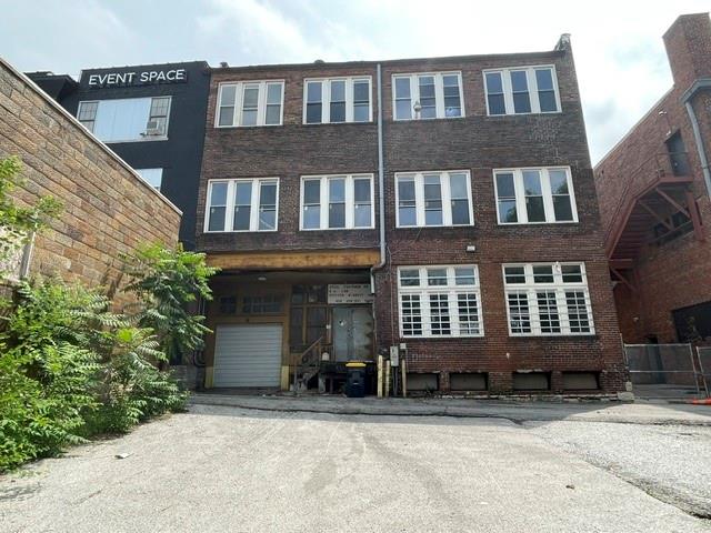 404 Admiral Boulevard