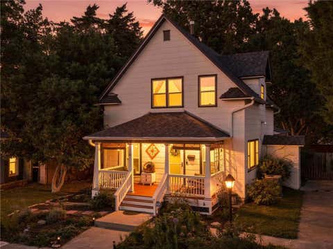 Tiny photo for 110 Groom Street, Liberty, MO 64068 (MLS # 2636964)