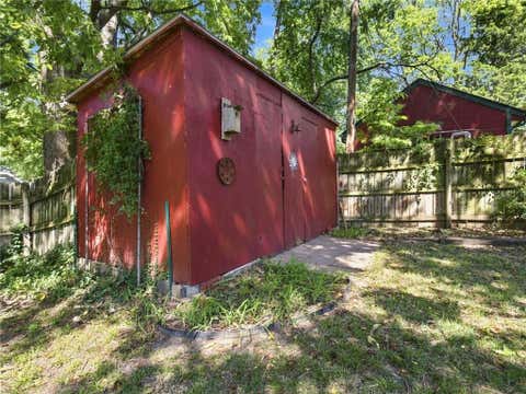 Tiny photo for 110 Groom Street, Liberty, MO 64068 (MLS # 2636964)