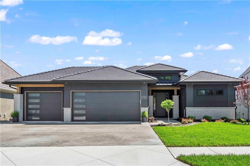 2809 W 175th Place