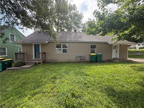4423 Mission Road Kansas City KS 66103