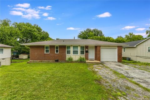 6727 Quivira Road, Shawnee, KS 66216 - #: 2564226
