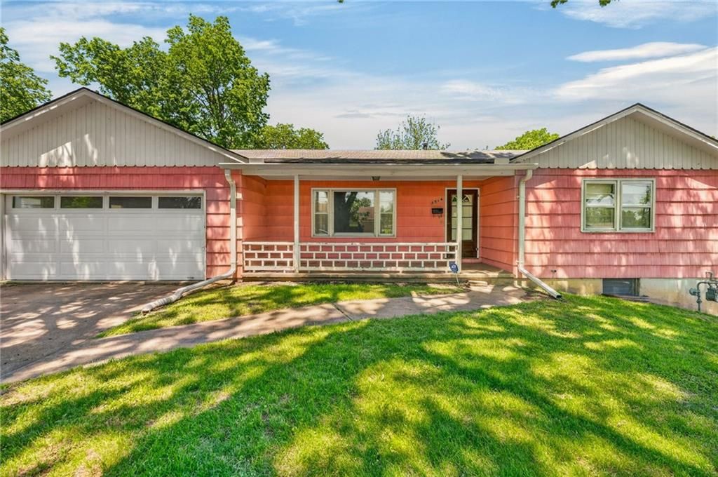 Photo of 3514 Kimball Avenue, Kansas City, KS 66104 (MLS # 2620022)