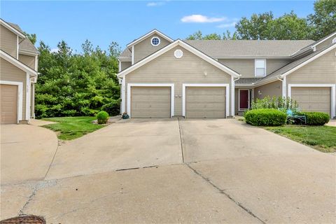 Photo of 4701 Haden Court, Kansas City, MO 64136 (MLS # 2622352)