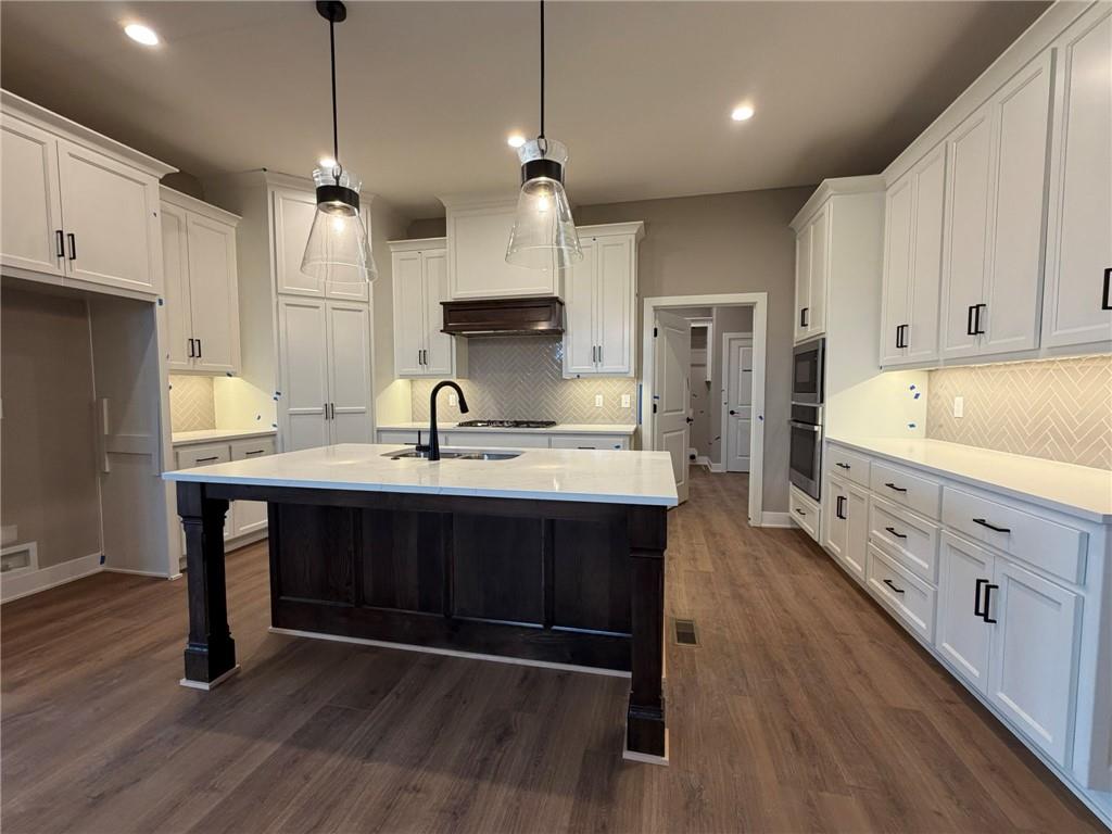 4628 SW Robinson Drive