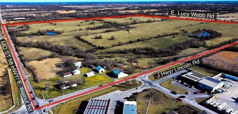 1101 E WALNUT Street Raymore MO 64083