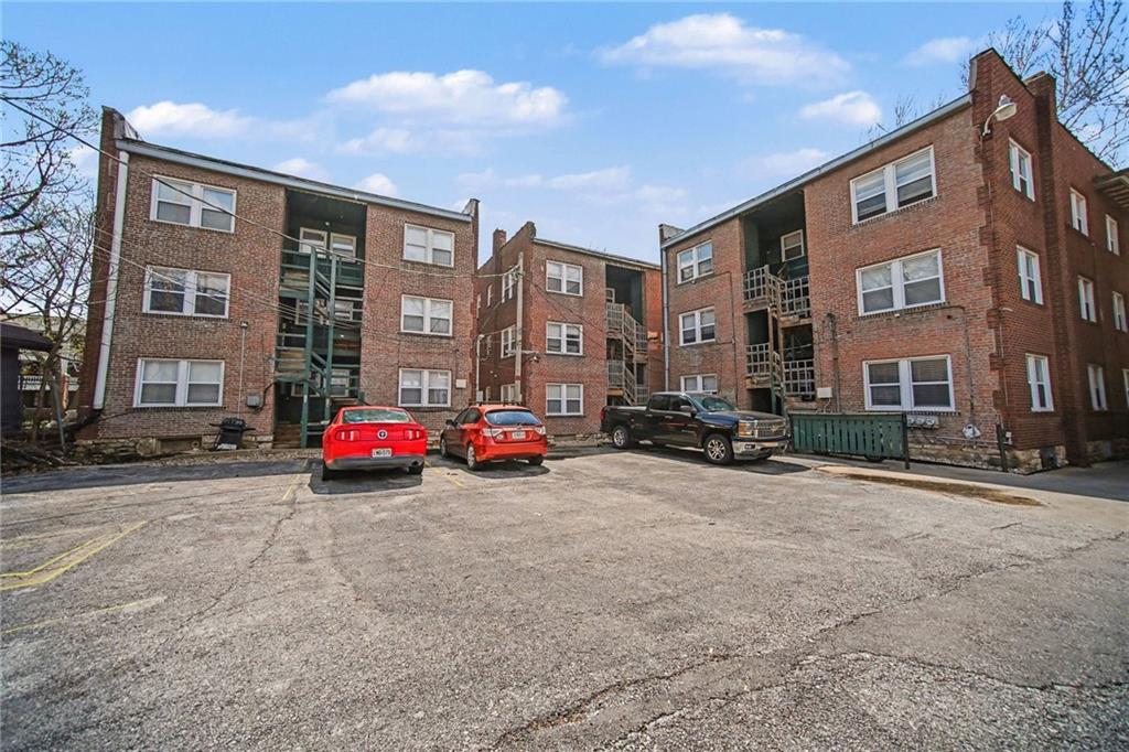 3732 Southwest Trafficway