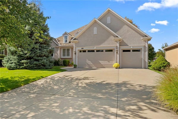 16008 KESSLER ST, STILWELL, KS 66085 - Image fdb849e7db6f6a0caf8a532e7d353ad6/2930826010
