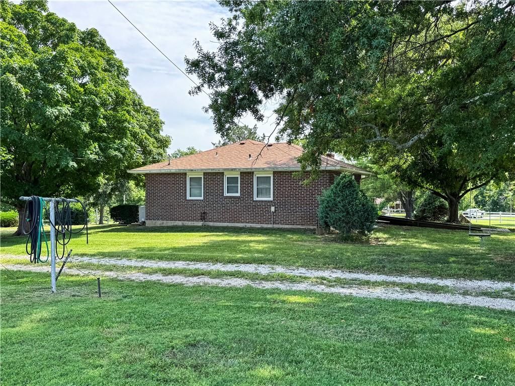 Photo of 22217 S Victory Road, Spring Hill, KS 66083 (MLS # 2632507)