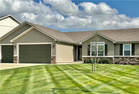 Photo of 19625 W 197th Street, Spring Hill, KS 66083 (MLS # 2612298)