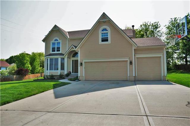 Photo 1 of 24 — 12890 S GREENWOOD Street, Olathe, KS 66062