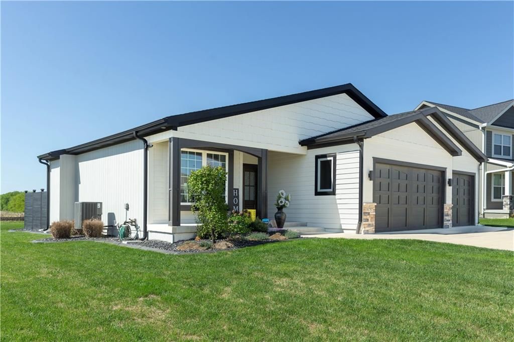 Photo of 31757 W 168th Court, Gardner, KS 66030 (MLS # 2623646)