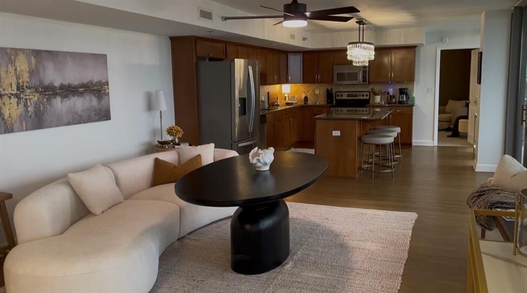 Photo of 600 Admiral Boulevard #1505, Kansas City, MO 64106 (MLS # 2614355)