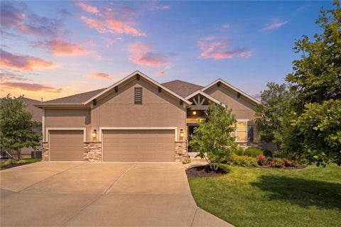 Photo of 22208 W 121st Street, Olathe, KS 66061 (MLS # 2643367)