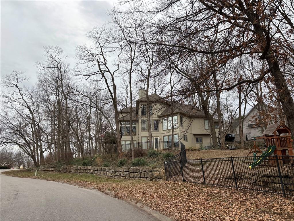 8210 NW Roberts Road