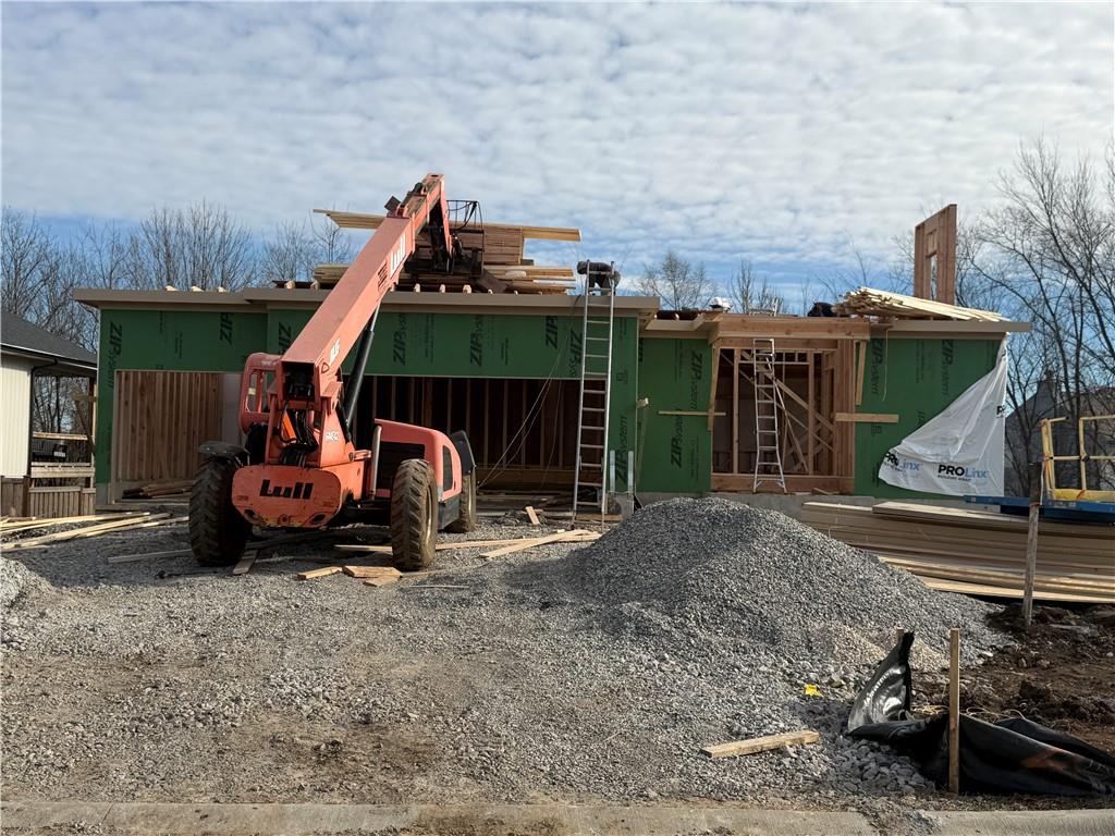 20727 Emerald Street