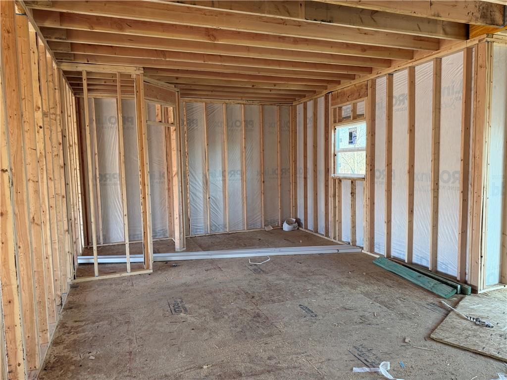 20727 Emerald Street