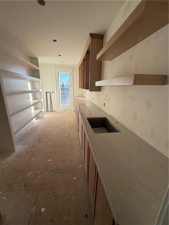 17101 Earnshaw Street