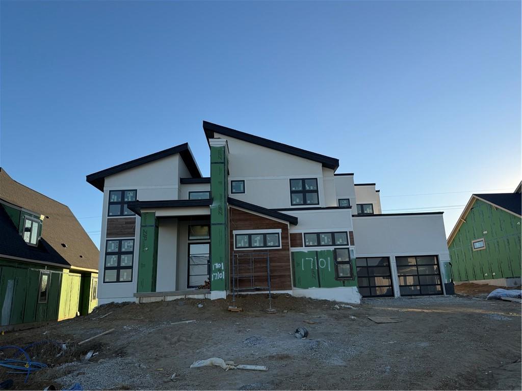 17101 Earnshaw Street