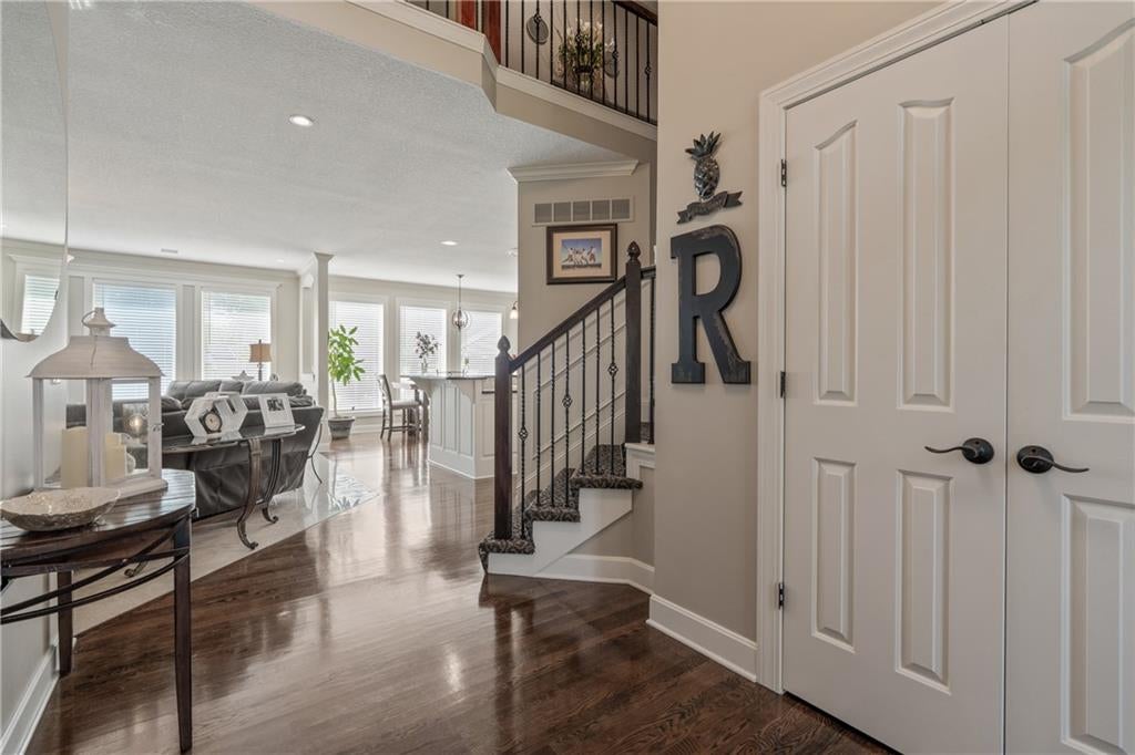 7913 W 155th Place