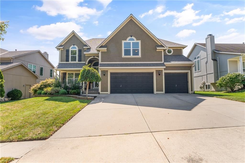 7913 W 155th Place
