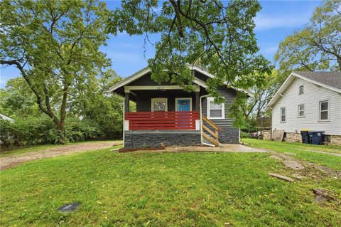 Photo of 8412 Flora Avenue, Kansas City, MO 64131 (MLS # 2637899)