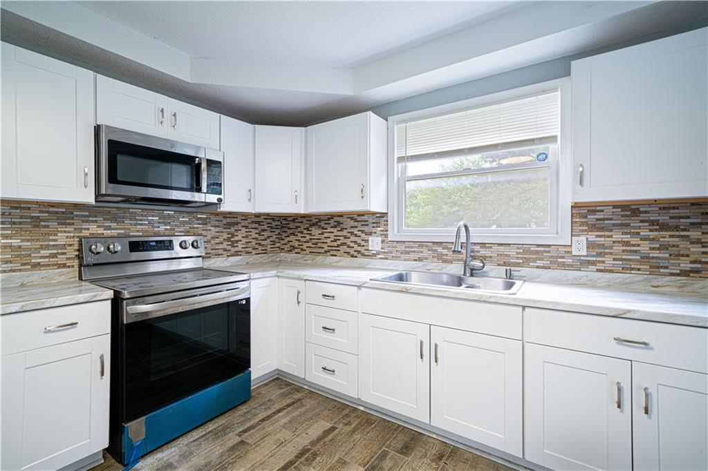 St Joseph, Missouri 64501, United States, 2 Bedrooms Bedrooms, ,1 BathroomBathrooms,Residential,Active,179633