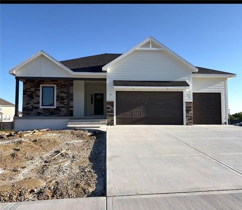 2716 Stone Creek Avenue, Tonganoxie, KS 66086 - MLS#: 2598677