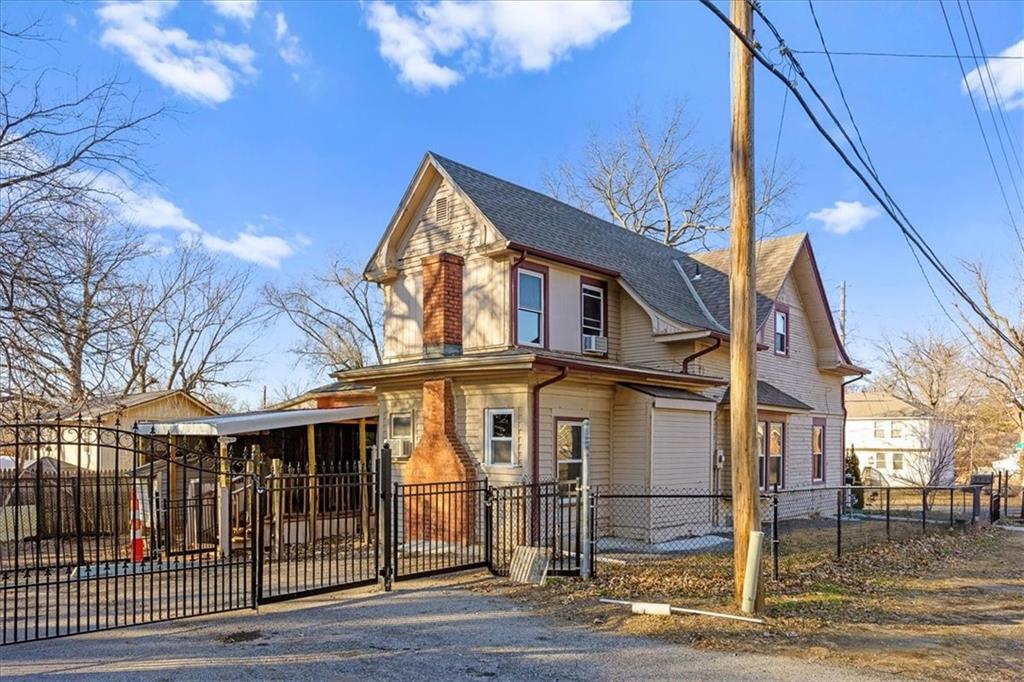 1701 W Walnut Street