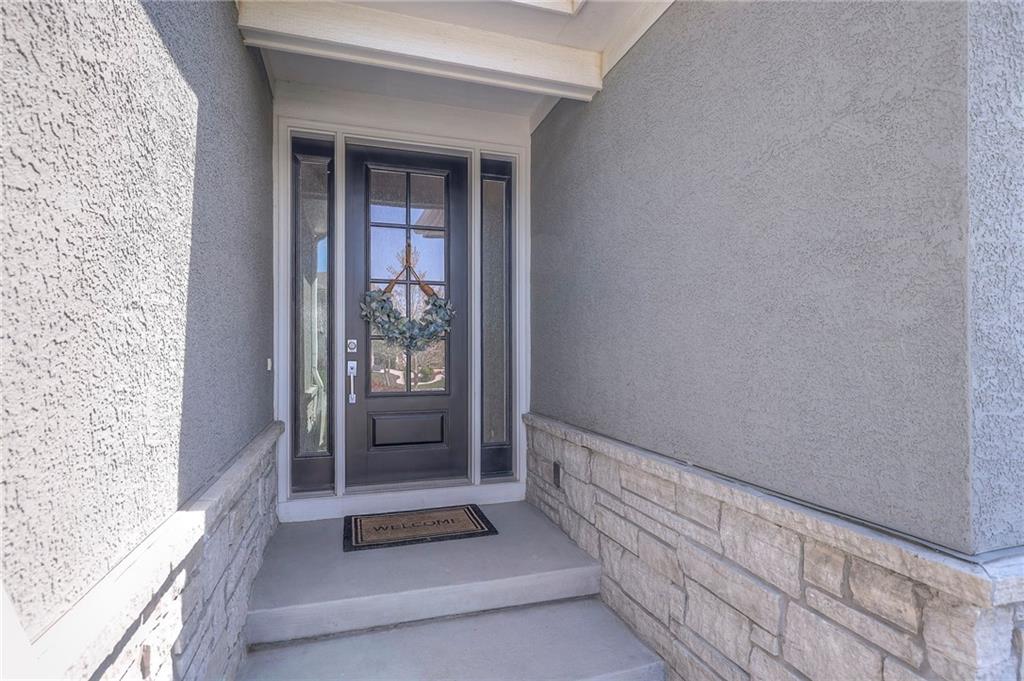 9102 W 177 Terrace