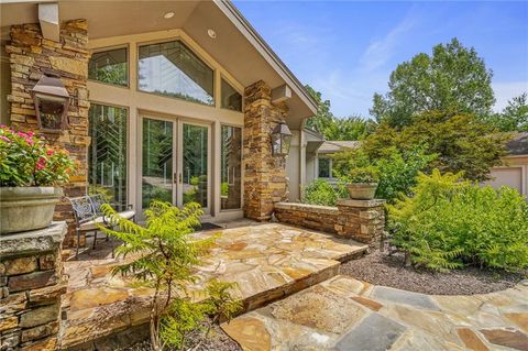 11615 Mohawk Lane Leawood KS 66211