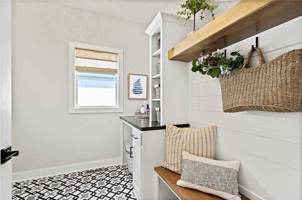 1095 Creekside Ranch Court