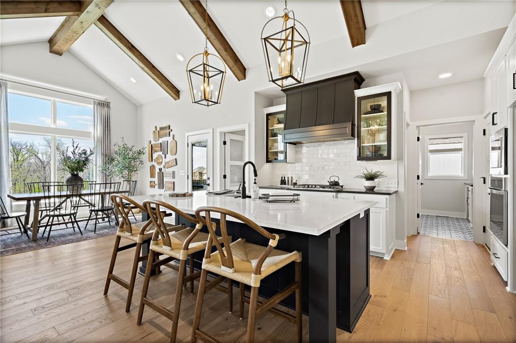 1095 Creekside Ranch Court