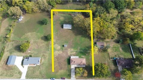 Tiny photo for 7003 N Brookside Road, Liberty, MO 64068 (MLS # 2584691)
