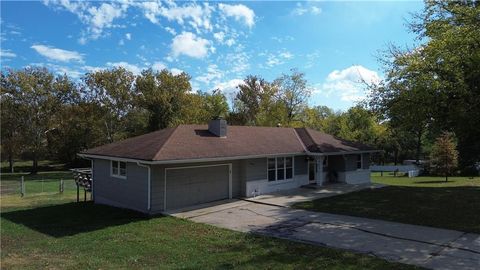 Tiny photo for 7003 N Brookside Road, Liberty, MO 64068 (MLS # 2584691)