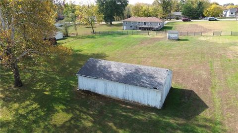 Tiny photo for 7003 N Brookside Road, Liberty, MO 64068 (MLS # 2584691)