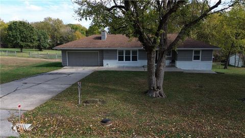 Tiny photo for 7003 N Brookside Road, Liberty, MO 64068 (MLS # 2584691)