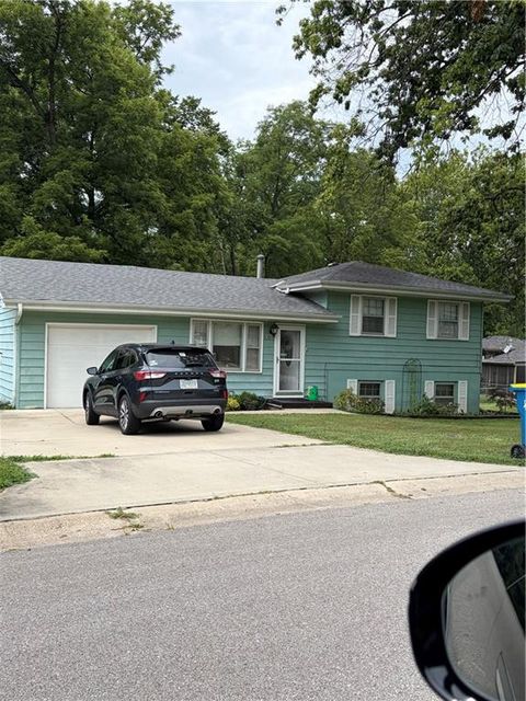 Photo of S Main Street, Liberty, MO 64068 (MLS # 2633129)