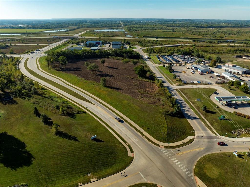 2900 & 2905 Haskell Lane