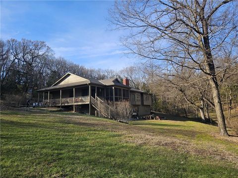 1152 N 1100 Road Lawrence KS 66047