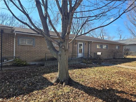 200 Ruby Street, Sweet Springs, MO 65351 - #: 2593154