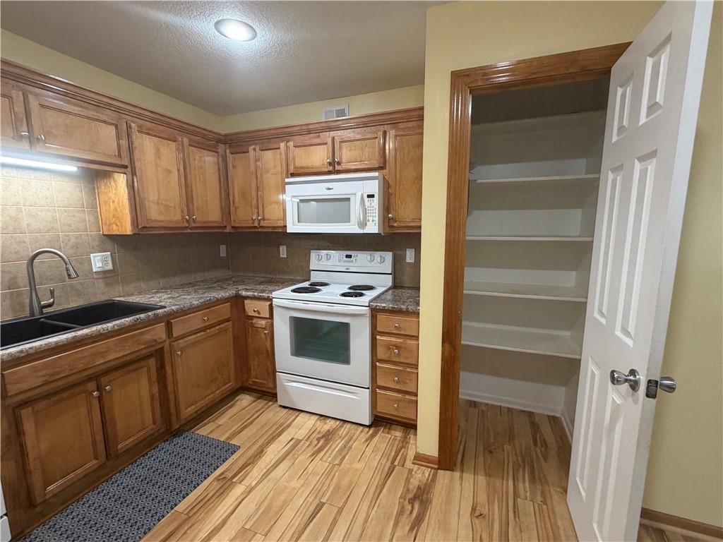 15621 Landauer Circle