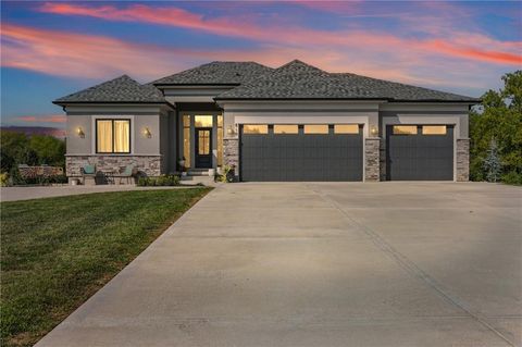 810 Eve Orchid Drive Greenwood MO 64034