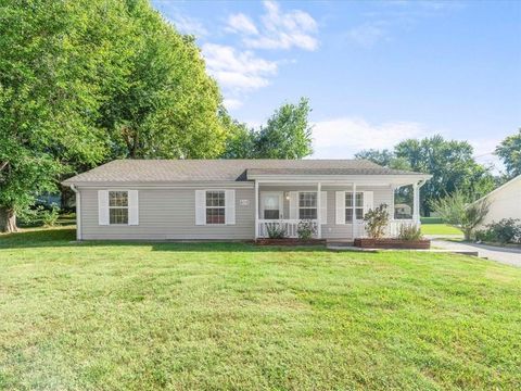405 S 6th Street, Savannah, MO 64485 - #: 2581042