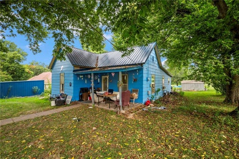 Photo of 714 W 6th Street, Carrollton, MO 64633 (MLS # 2637383)