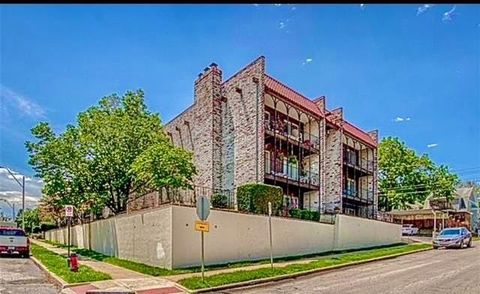 111 E 50TH Street B Kansas City MO 64112