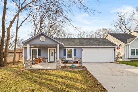 303 S Jackson Street Spring Hill KS 66083