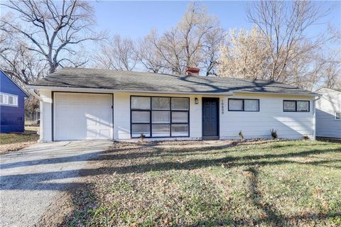 10800 Ewing Avenue, Kansas City, MO 64134 - MLS#: 2594881
